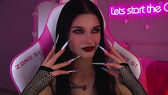 BeverlyMost's cam snapshot