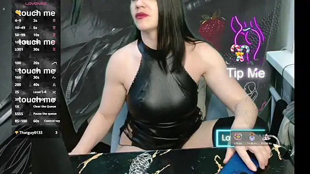 FetishLady89's cam snapshot