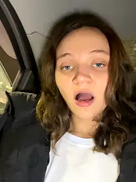 TheYourL's cam snapshot