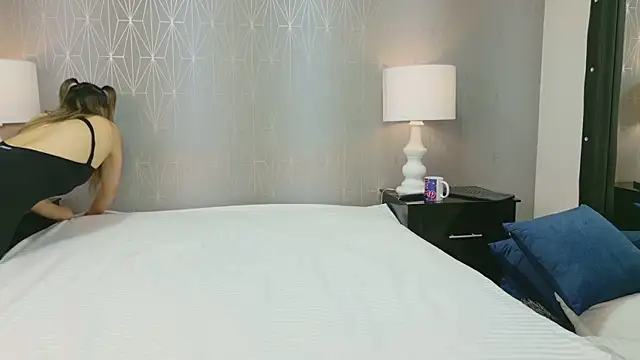 ZoeWilliis's cam snapshot