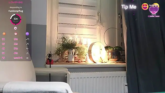 Loona-Lexxington live sex cam