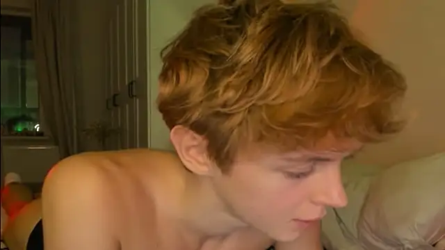 angleAndy live sex cam