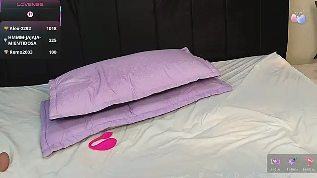 GabySweett_'s cam snapshot