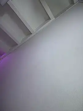 Sara_Collinss_'s cam snapshot