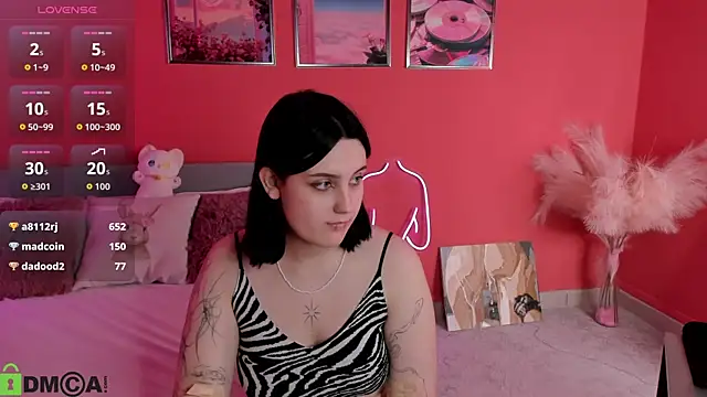 hey_tessa's cam snapshot