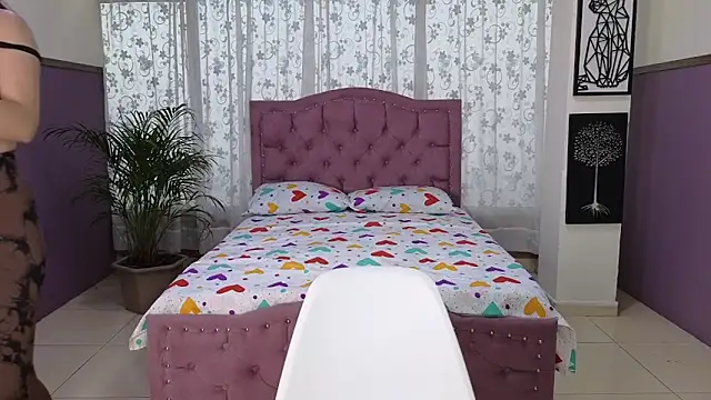 alaia_skater live sex cam