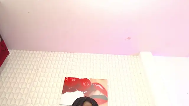 Alexa_roussee's cam snapshot