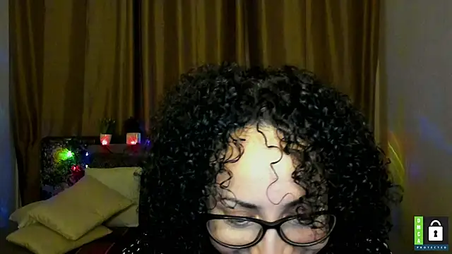 Arianasweety23's cam snapshot