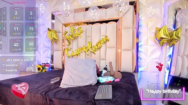 Sarah_Adamss's cam snapshot