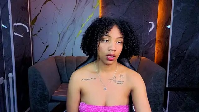 Violeth_b's cam snapshot