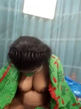 Tamanna490 live sex cam