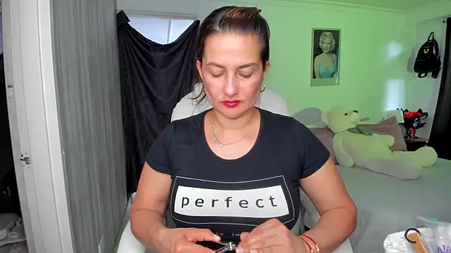 lucy_diiaz's cam snapshot