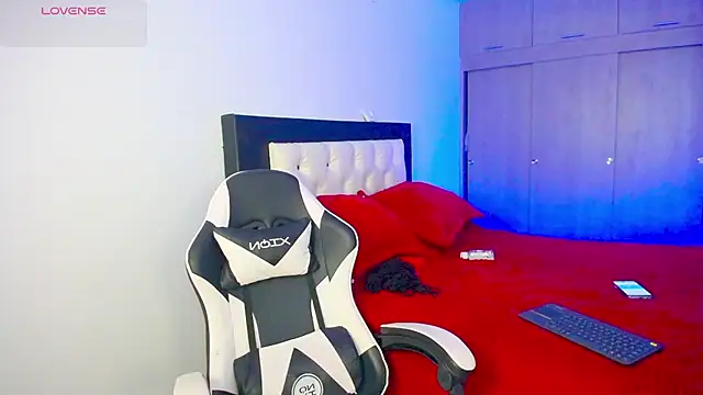 CarolinneFiotti's cam snapshot