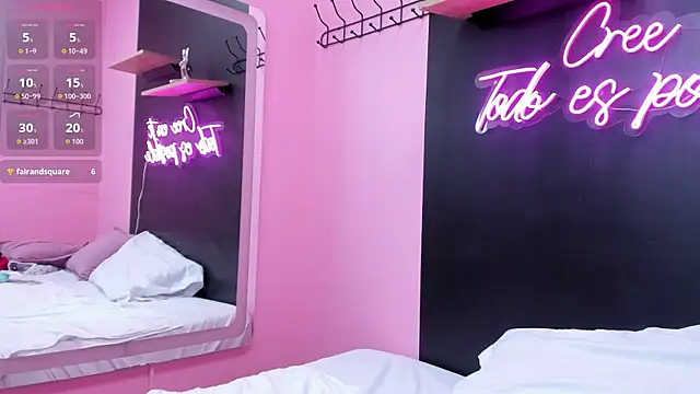 JuliethCruz_'s cam snapshot