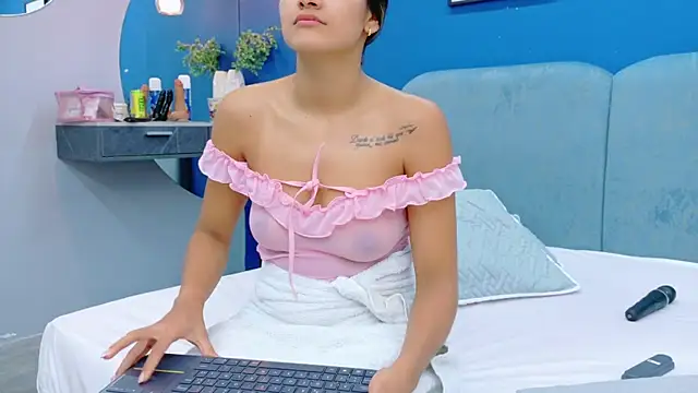 lixie_peyton's cam snapshot