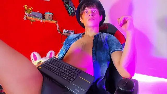 LilOwen_'s cam snapshot