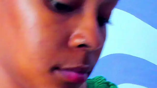 VIOLETA-28's cam snapshot