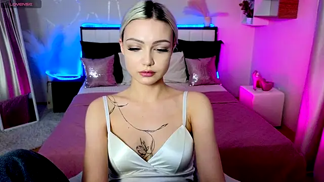 LinaLirian's cam snapshot