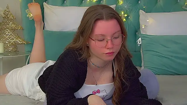 KeiraAsti's cam snapshot