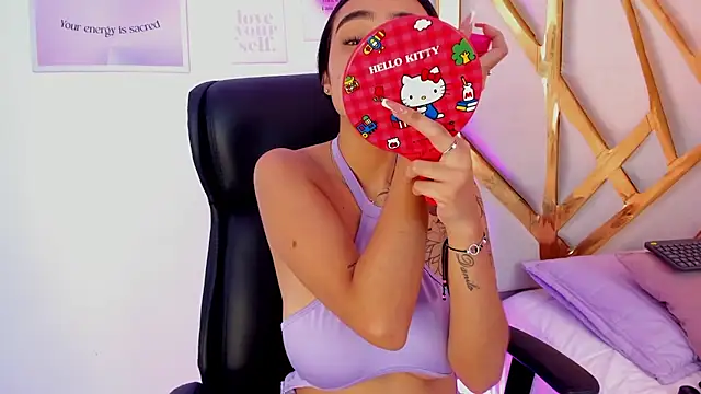 ChloeHarper_ live sex cam