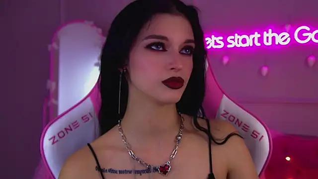 BeverlyMost's cam snapshot