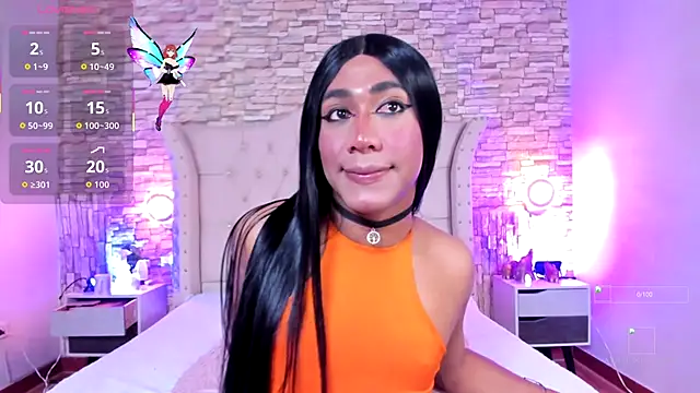 Lucia-Horny24 live sex cam