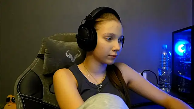 Softixq's cam snapshot