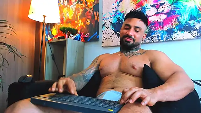 naugthy_dominant live sex cam