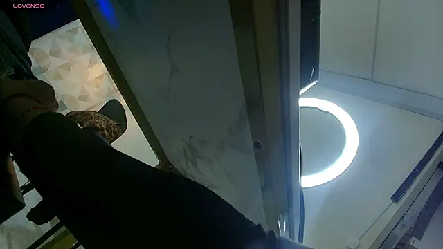 CLEO_ROSS live sex cam