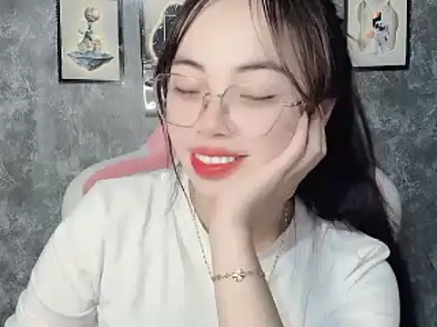 Aria5999 live sex cam