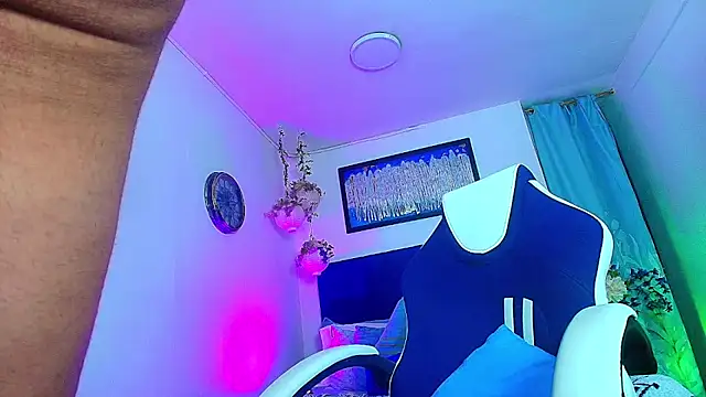Adil_aminn live sex cam