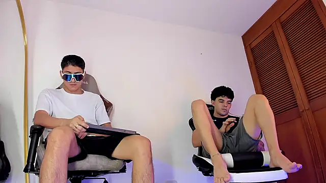 sotooliver3 live sex cam