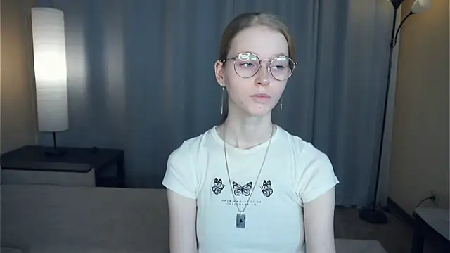 ToyaPletz's cam snapshot