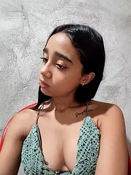 Zoe_Sweett18 live sex cam