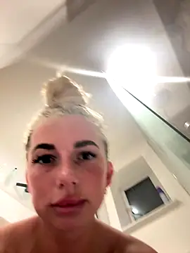 SexyCee_x's cam snapshot