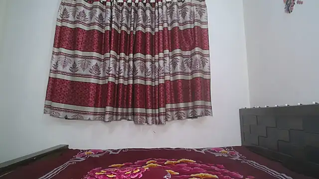 Dayna-36 live sex cam