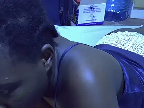 Adaline-Paris's cam snapshot