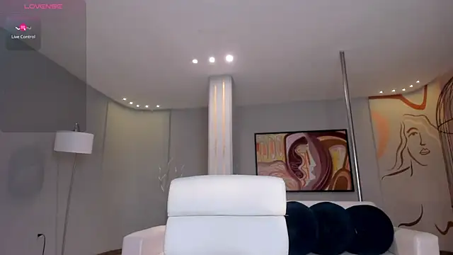 NiaHolland's cam snapshot