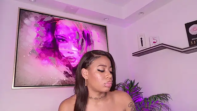 loana_vegas's cam snapshot