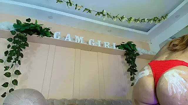 karime_arana's cam snapshot