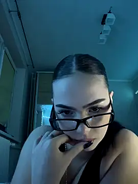 KaroSweet69's cam snapshot