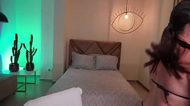 AliceHarper_'s cam snapshot