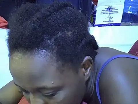 Adaline-Paris's cam snapshot