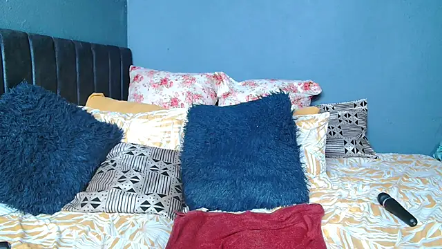 BustyBela42's cam snapshot