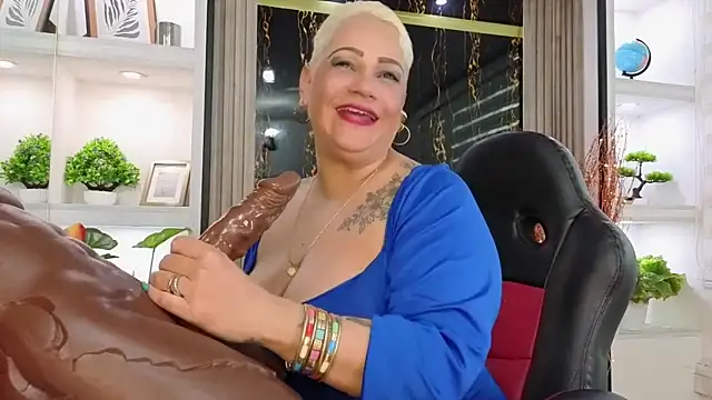 GianellaCox_'s cam snapshot