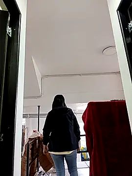 bri_ali's cam snapshot