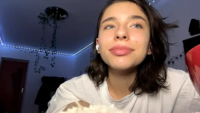 LilithFlamey's cam snapshot