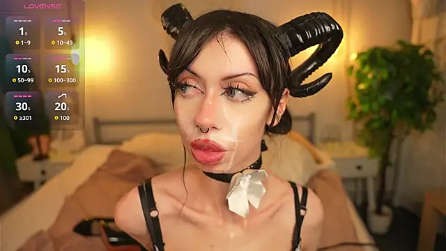 Devilsss_toy live sex cam