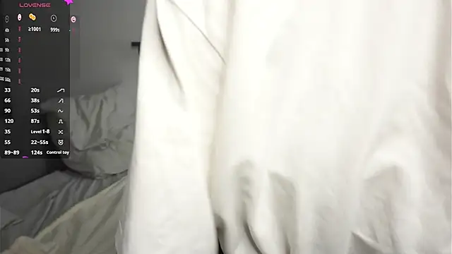 BrynnHolverson live sex cam