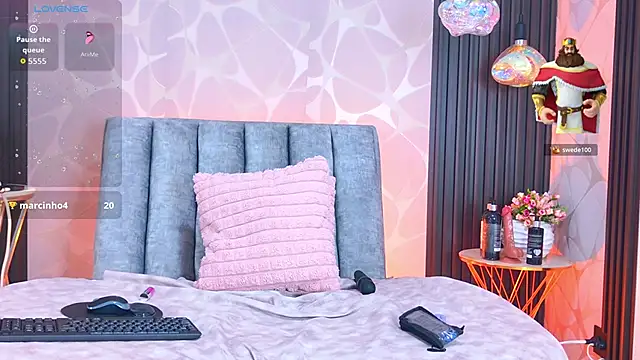 LiaTeylor's cam snapshot